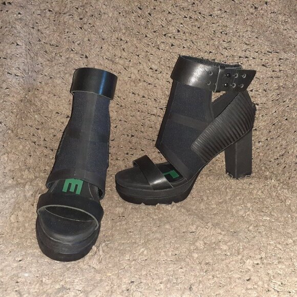 SOREL-Medina-Open Toe/Boot-Black Leather/Rubber/Nylon-Block Heel-Sz8.5-Near Mint - Picture 1 of 7